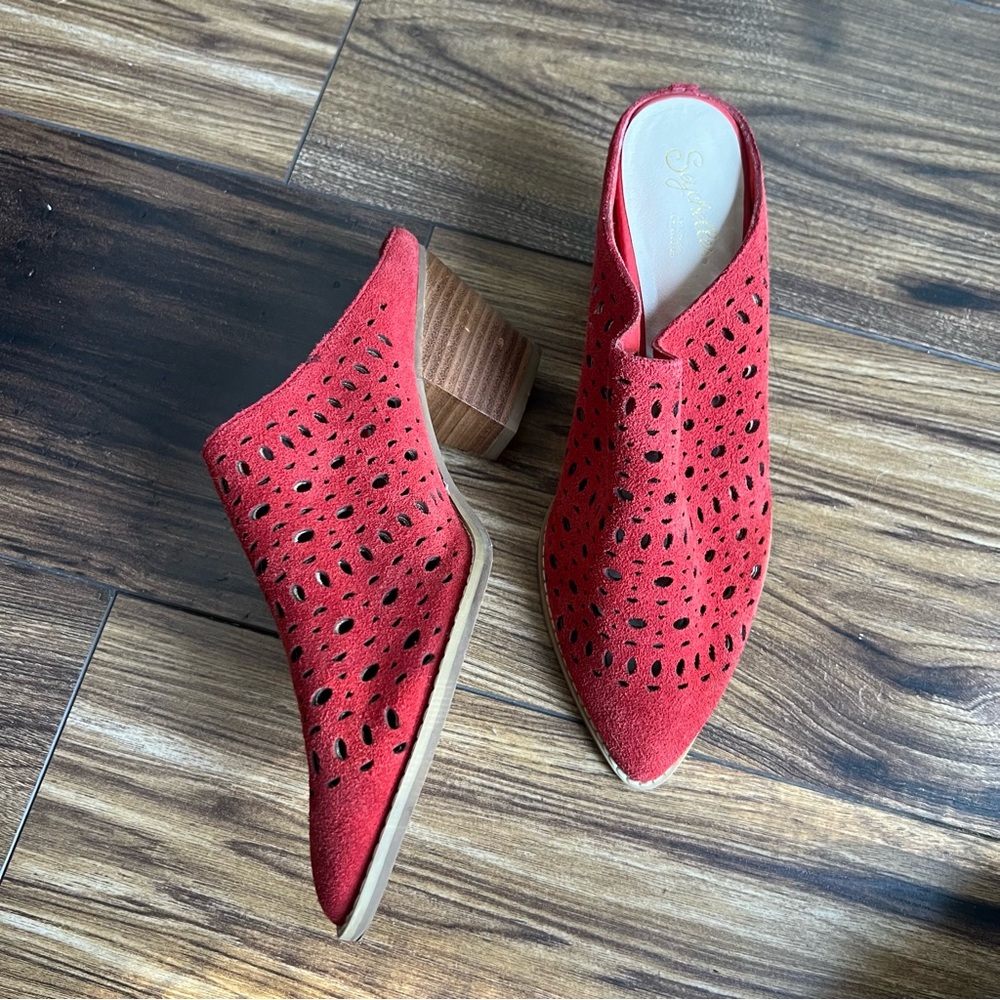 Seychelles Red mules size 8